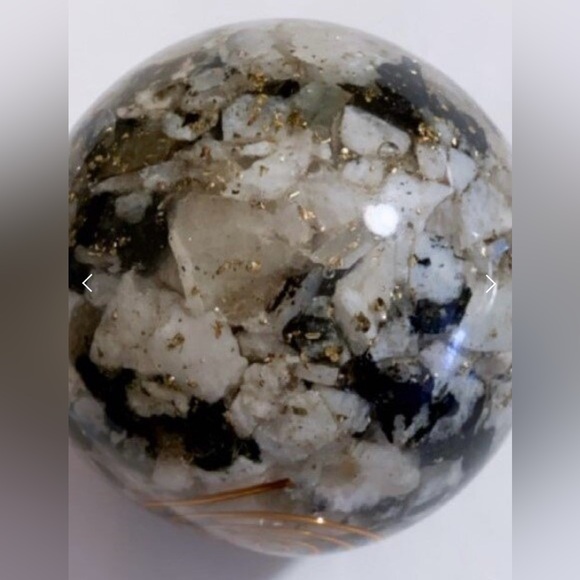 Obsidian & Clear Quartz Crystal Orgonite Sphere - Picture 3 of 6